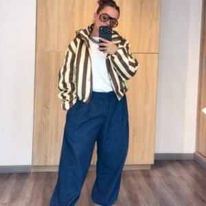 chaqueta-line-amarillo-con-cafe